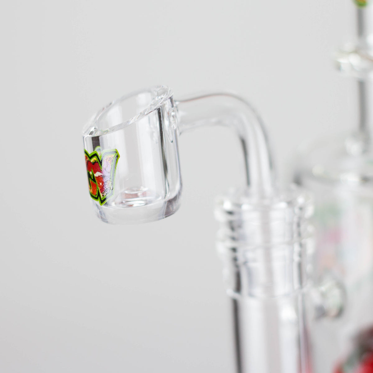 Ganjavibes | 8.5 inches Strawberry perc Waterpipe & Dabrig with Quartz Banger